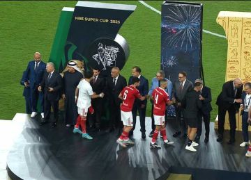 رد فعل الأهلي بعد تجاهل زيزو مصافحة مسؤول الزمالك رد فعل الأهلي بعد تجاهل زيزو مصافحة مسؤول الزمالك