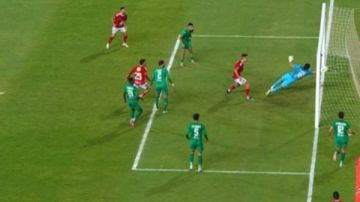 سيطرة وخطورة حمراء.. تعادل سلبي بين الأهلي والمصري بالدوري في الشوط الأول سيطرة وخطورة حمراء.. تعادل سلبي بين الأهلي والمصري بالدوري في الشوط الأول