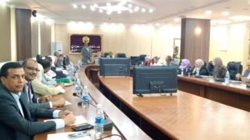 مجلس جامعة أسوان يناقش استعدادات امتحانات الفصل الدراسي الأول