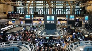 البورصة المصرية تتباين في مستهل تعاملات الثلاثاء