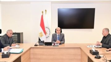 الري: تنفيذ تطهير الترع ونزع الحشائش وتجريف المصارف استعدادا للسدة الشتوية الري: تنفيذ تطهير الترع ونزع الحشائش وتجريف المصارف استعدادا للسدة الشتوية