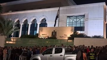 بسبب الإقبال الكثيف.. مد فترة التصويت على الانتخابات في السفارة المصرية بـ عمان