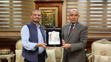 محافظ المنيا يكرم رئيس قطاع البنك الزراعي لدوره فى دعم خطط التنمية