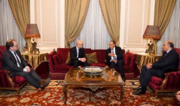 وزير الخارجية يستقبل السكرتير العام للمحكمة الدائمة للتحكيم