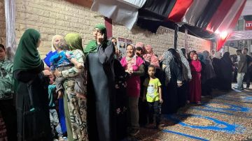 استمرار توافد الناخبين في لجنة محمود عمر بالرماية