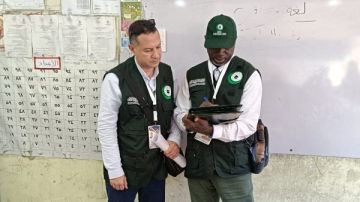 فريق من منظمة التعاون الإسلامي يتابعون سير انتخابات مجلس النواب بلجان وسط البلد فريق من منظمة التعاون الإسلامي يتابعون سير انتخابات مجلس النواب بلجان وسط البلد