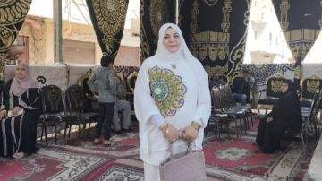 أول مأذونة في مصر تدلي بصوتها في انتخابات النواب بلجنتها الانتخابية بالشرقية