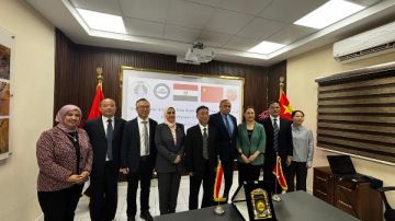 الصيني الأفريقي لعلوم البحار يبحث مع وفد صيني تعزيز التعاون في الاقتصاد الأزرق