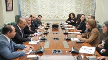 العمل تبحث مع وفد البنك الدولي سبل تنفيذ الاستراتيجية الوطنية للتشغيل العمل تبحث مع وفد البنك الدولي سبل تنفيذ الاستراتيجية الوطنية للتشغيل