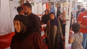 النساء يتصدرن المشهد لليوم الثاني.. إقبال كثيف على لجان انتخابات النواب في بولاق الدكرور صور