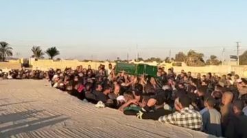 تشييع جثامين ضحايا حادث تصادم سيارة إسماعيل الليثي في أسيوط.. صور تشييع جثامين ضحايا حادث تصادم سيارة إسماعيل الليثي في أسيوط.. صور