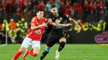 رحيل ببلاش وخسائر بالملايين.. حكايات تفريط الزمالك في 4 نجوم سوبر لـ الأهلي