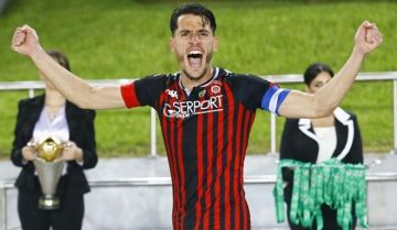 شبيبة القبائل يكشف حقيقة اهتمام الأهلي بالتعاقد مع بلعيد