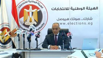  كسر صناديق الاقتراع .. تفاصيل اقتحام ابن مرشح للجنة في الدقهلية عاجل