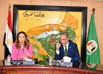 محافظ الفيوم ونائب وزير الاتصالات يناقشان خطط التعاون في تنفيذ التطوير المؤسسي الرقمي للمحافظة محافظ الفيوم ونائب وزير الاتصالات يناقشان خطط التعاون في تنفيذ التطوير المؤسسي الرقمي للمحافظة