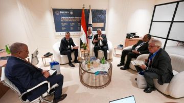 وزير البترول يعقد لقاءات مع رؤساء شركات عالمية على هامش أديبك 2025