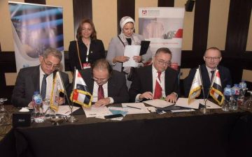 التصديري للملابس المصري يوقع مذكرة مع الجمعية التشيكية لتعزيز التعاون الاستثماري