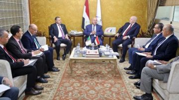 تدعيم التعاون بين مصر والجزائر في مجالي الصناعة والنقل تدعيم التعاون بين مصر والجزائر في مجالي الصناعة والنقل