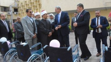 توزيع كراسي كهربائية وأطراف صناعية دعما للفئات الأولى بالرعاية وطلاب الأزهر بالغربية توزيع كراسي كهربائية وأطراف صناعية دعما للفئات الأولى بالرعاية وطلاب الأزهر بالغربية