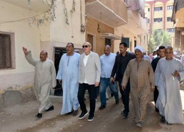 محافظ الأقصر يتفقد أعمال إعادة بناء المسجد العمري العتيق بقرية الأقالتة محافظ الأقصر يتفقد أعمال إعادة بناء المسجد العمري العتيق بقرية الأقالتة