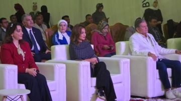 نجوم وإدارة الفيوم الدولي لأفلام البيئة يشاركون في افتتاح مهرجان تونس للخزف