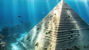 أقدم من أهرامات الجيزة هرم يوناجوني في اليابان يكشف أسرار حضارة مجهولة تحت البحر