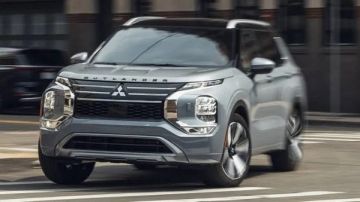 بتصميم رياضي .. ماذا تقدم ميتسوبيشي أوتلاندر 2026؟