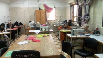 محافظ أسوان يتابع جهود مديرية العمل خلال الشهر المنقضى