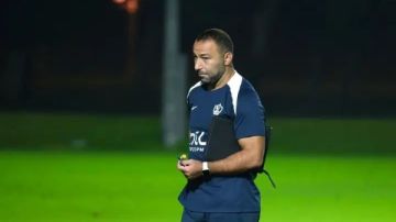 نجم الزمالك السابق يشيد بأداء أحمد عبد الرؤوف مع القلعة البيضاء