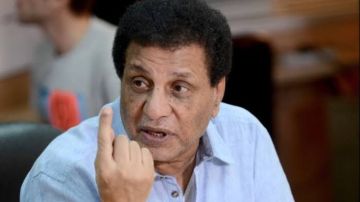 25 ألف دولار صنعت تاريخا.. فاروق جعفر يكشف كواليس تعاقد الزمالك مع أمونيكي 25 ألف دولار صنعت تاريخا.. فاروق جعفر يكشف كواليس تعاقد الزمالك مع أمونيكي