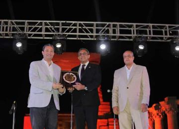 تكريم رموز الفن والثقافة ضمن فعاليات مهرجان قنا للفنون والحرف التراثية