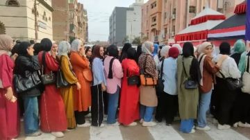 توافد المواطنين للتصويت في انتخابات مجلس النواب بالقاهرة