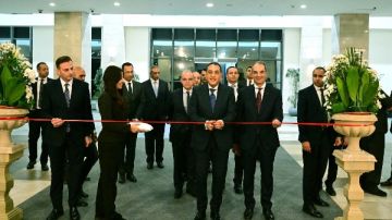 رئيس الوزراء: قطاع الاتصالات أصبح استراتيجيا رئيس الوزراء: قطاع الاتصالات أصبح استراتيجيا