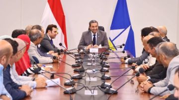 محافظ دمياط يعقد اجتماعا موسعا لدعم الأندية الرياضية وتعزيز الاستثمار الرياضي بالمحافظة