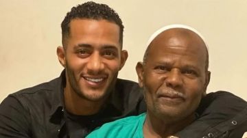 محمد إمام ينعى والد محمد رمضان محمد إمام ينعى والد محمد رمضان