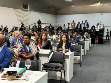 مصر تدعو إلى تعزيز الثقة الدولية والانتقال من التعهد إلى التنفيذ خلال قمة المناخ مصر تدعو إلى تعزيز الثقة الدولية والانتقال من التعهد إلى التنفيذ خلال قمة المناخ