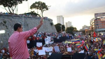 أحزاب بفنزويلا تدعو إلى حملة عالمية ضد العداء العسكري الأمريكي أحزاب بفنزويلا تدعو إلى حملة عالمية ضد العداء العسكري الأمريكي