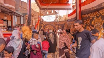 في حب مصر.. كبار السن والسيدات يتصدرون المشهد الانتخابي بلجان قرى العياط بالجيزة في حب مصر.. كبار السن والسيدات يتصدرون المشهد الانتخابي بلجان قرى العياط بالجيزة