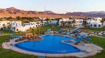 محافظ جنوب سيناء: إقامة منتجعات جديدة تمثل إضافة نوعية للبنية السياحية محافظ جنوب سيناء: إقامة منتجعات جديدة تمثل إضافة نوعية للبنية السياحية