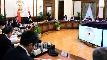 مدبولي يثمن قرارات زيادة الاستثمارات الصينية لاسيما بمنطقة تيدا الصناعية