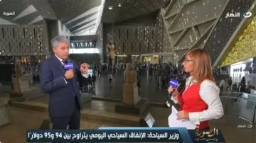 وزير السياحة: إقبال المصريين غير المسبوق على المتحف المصري الكبير يسعدنا وزير السياحة: إقبال المصريين غير المسبوق على المتحف المصري الكبير يسعدنا
