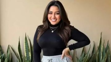 بتاعة تريند.. رحمة محسن تتقدم ببلاغ للنائب العام ضد المذيعة مروة صبري بتاعة تريند.. رحمة محسن تتقدم ببلاغ للنائب العام ضد المذيعة مروة صبري