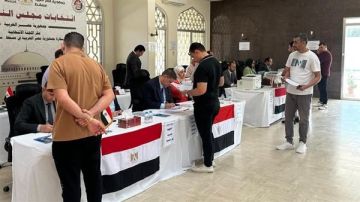 توافد الناخبون على مقر الاقتراع بسلطنة عمان لليوم الثاني بانتخابات النواب