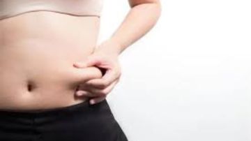 عادة صباحية تزيد دهون البطن عند النساء توقفي عنها فورا