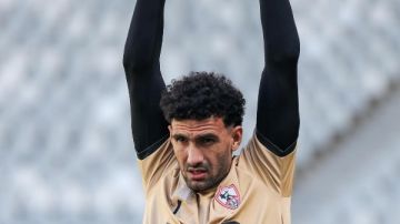 عواد هو الأصل.. جماهير الزمالك تحفز محمد عواد قبل نهائي السوبر
