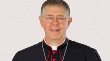 مطران الكنيسة اللاتينية يهنئ الرئيس والشعب المصري بمناسبة افتتاح المتحف الكبير