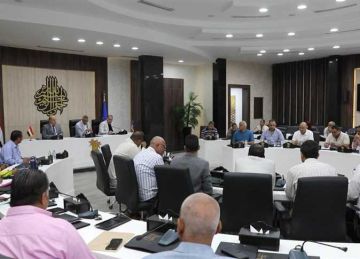 إقرار آلية لإصدار تراخيص أبراج المحمول بأسوان إقرار آلية لإصدار تراخيص أبراج المحمول بأسوان