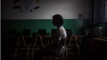 الفصل تحول لزنزانة .. واقعة نيو كابيتال تفتح ملف العنف النفسي بالمدارس الفصل تحول لزنزانة .. واقعة نيو كابيتال تفتح ملف العنف النفسي بالمدارس