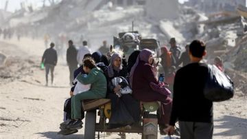 كتاب جديد يفضح مخطط الموساد: من تهجير سكان غزة إلى إحباط صفقة الأسرى