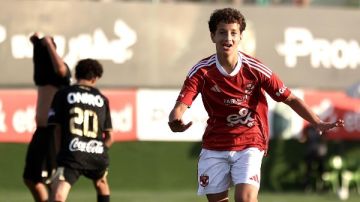 الأهلي يفوز على الزمالك بثلاثية نظيفة في بطولة الجمهورية مواليد 2011